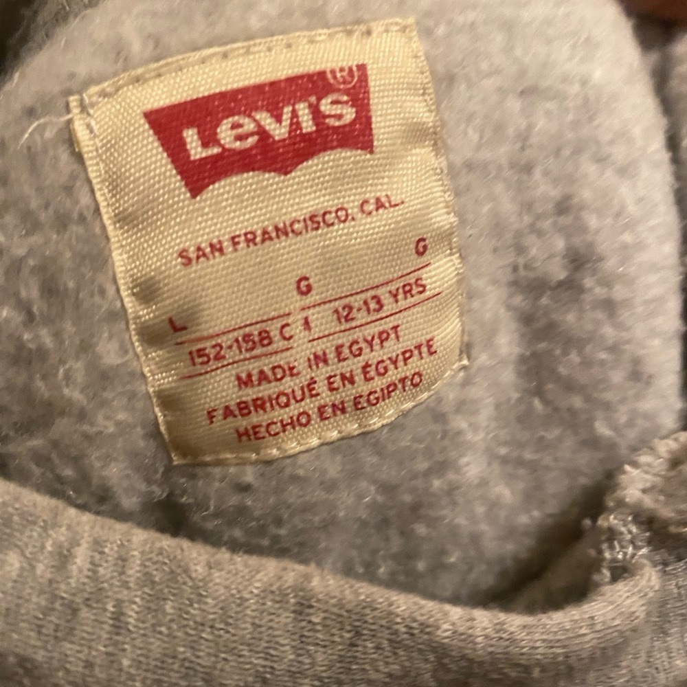 Levi sweatshirt
